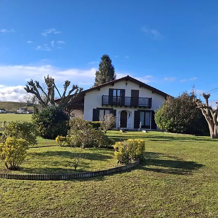 Maison Familiale Pays Basque Ahaxe-Alciette-Bascassan