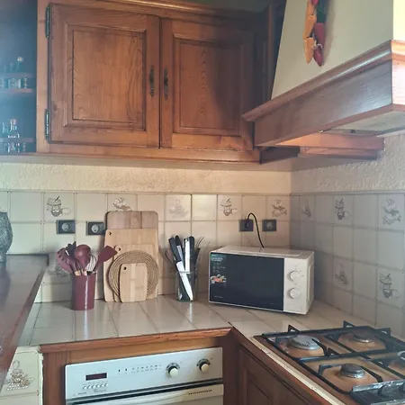 Holiday home Maison Familiale Pays Basque Ahaxe-Alciette-Bascassan